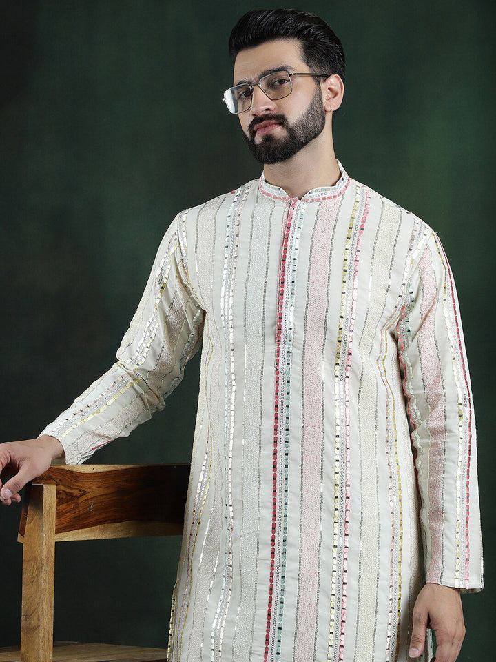 SOJANYA LUXE Cermin Sulam Karya Georgette Straigth Kurta