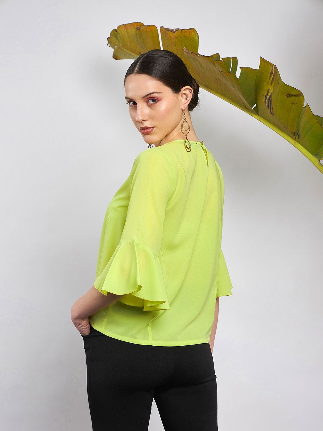 SASSAFRAS Green Bell Sleeve Georgette Top