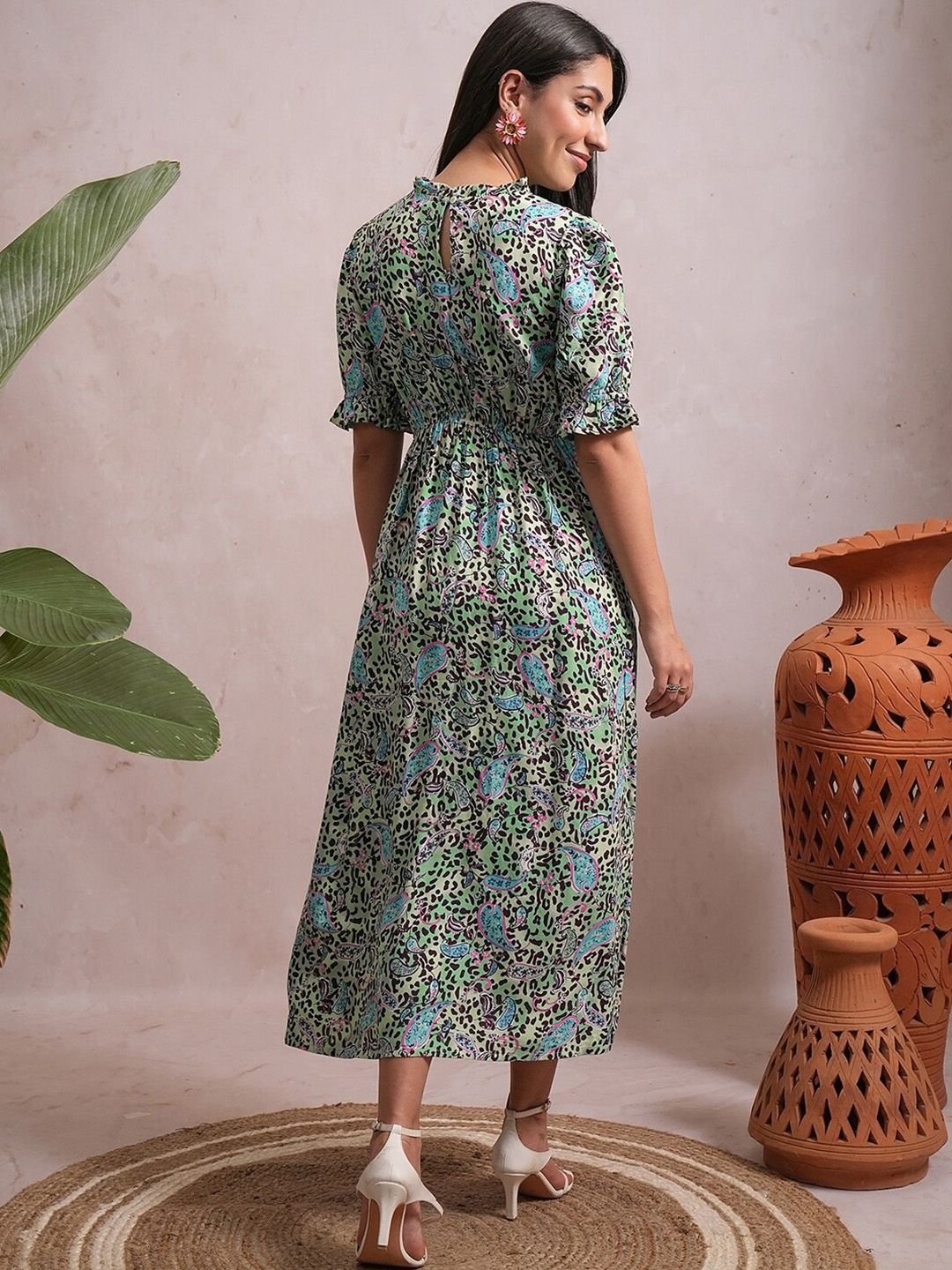 Vishudh Green & Yellow Floral Printed Fit & Flare Midi Dress