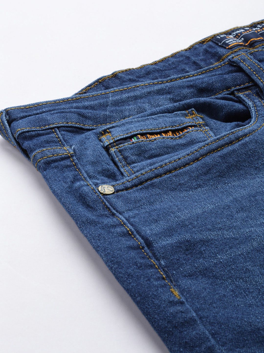 The Indian Garage Co Men Slim Straight Fit Light Fade Stretchable Jeans