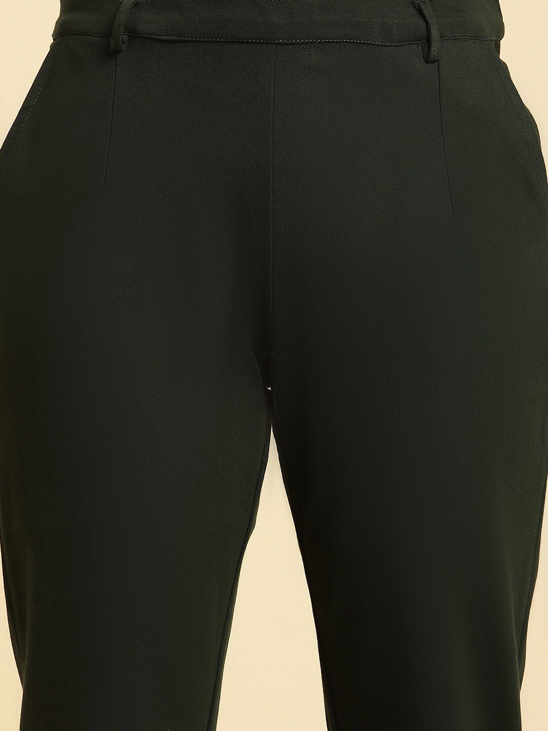 W Women Plain Slim Fit Cropped Regular Trousers