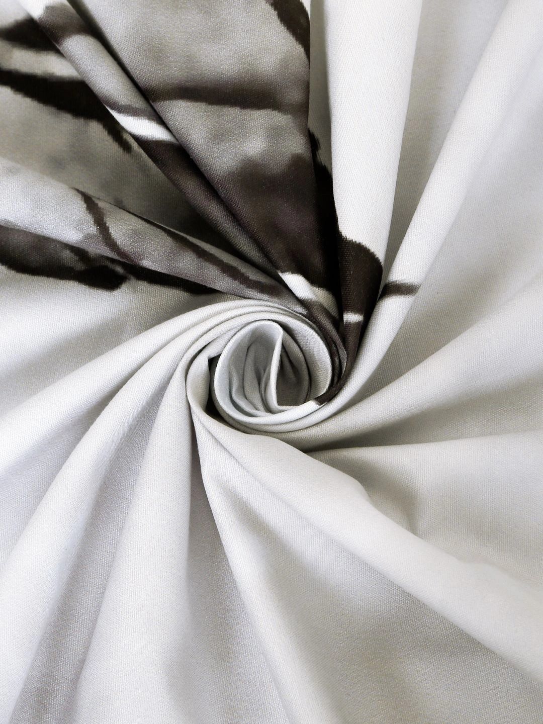 Moda Rapido X KLOTTHE Grey & White Floral 400 TC King Bedsheet with 2 Pillow Covers