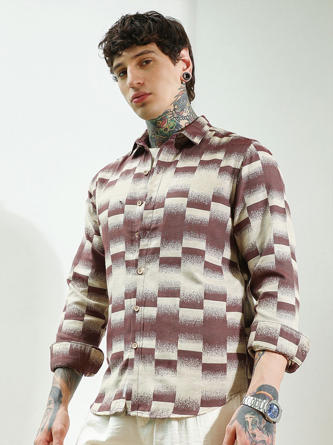 Campus Sutra Men Comfort Fit Geometric Printed Spread Collar Cotton Casual Shirt