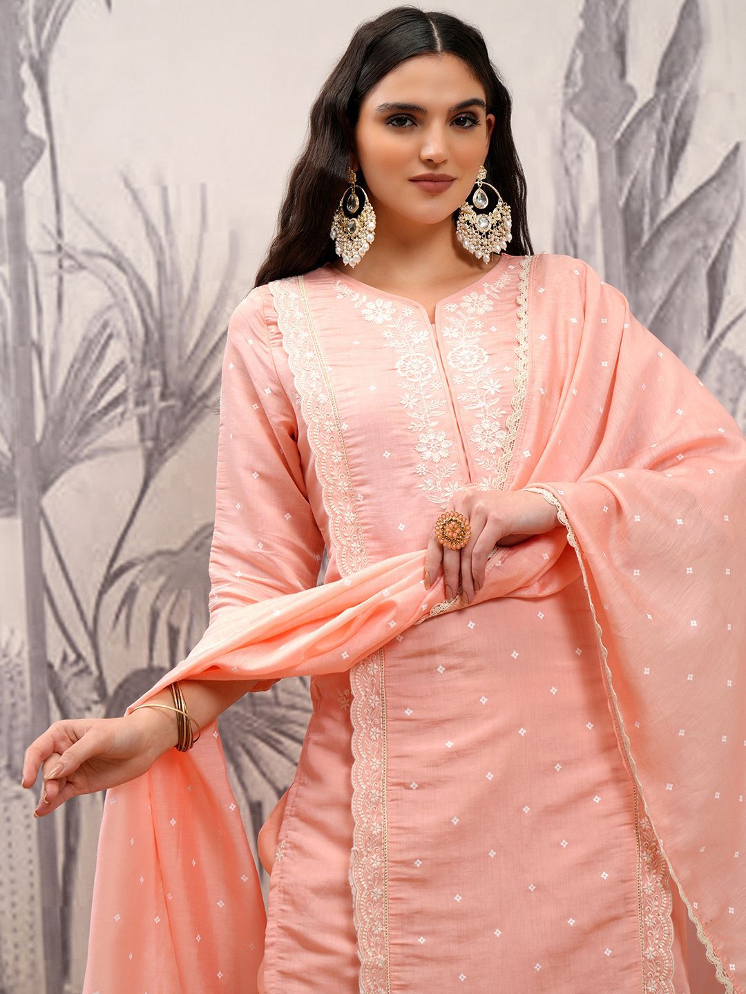 Vishudh Floral Embroidered Regular Thread Work Kurta with Trousers & With Dupatta