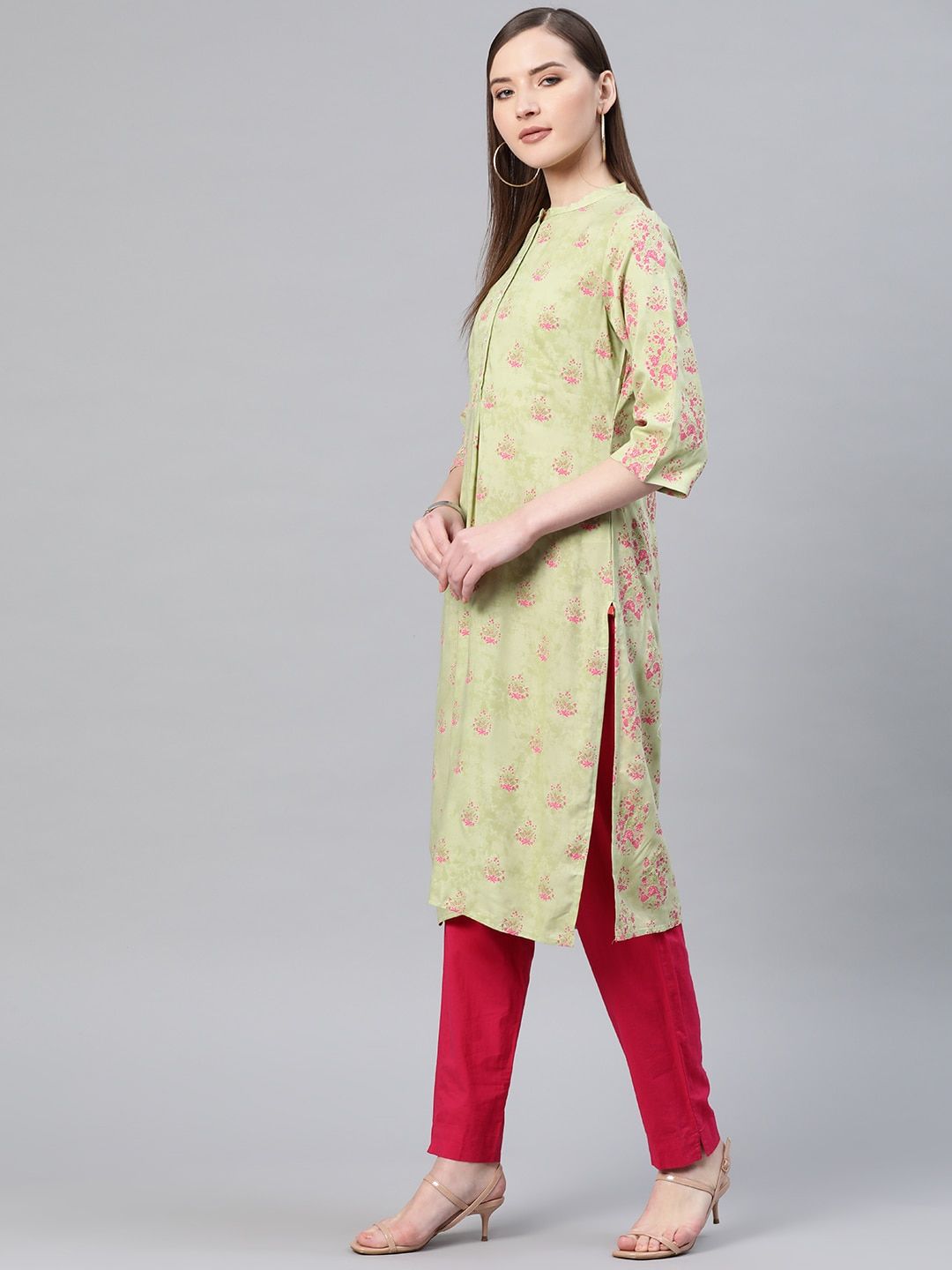 W Women Green & Pink Printed Straight Kurta