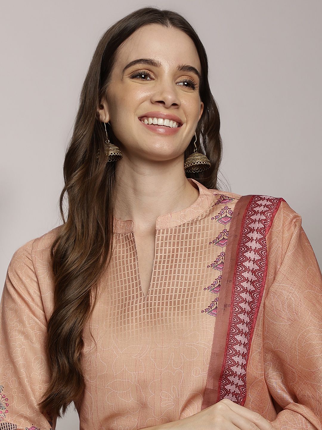 Anouk Women Floral Printed Regular Kurta with Trousers & Dupatta