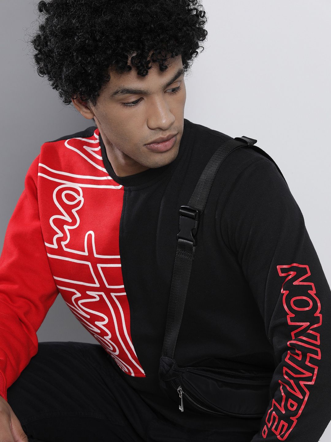 The Indian Garage Co Men Black Colourblocked Sweatshirt
