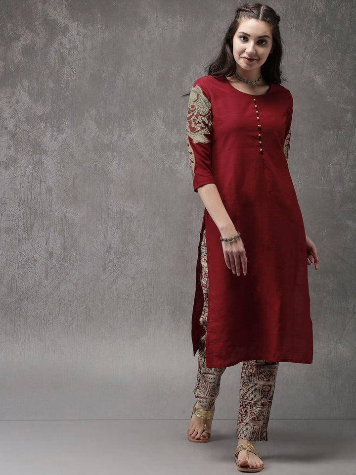 Anouk Women Red Solid Straight Kurta