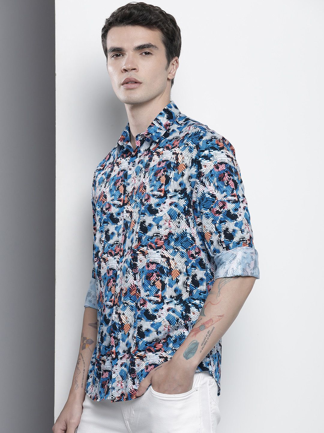 The Indian Garage Co Men Pure Cotton Slim Fit Opaque Printed Party Shirt