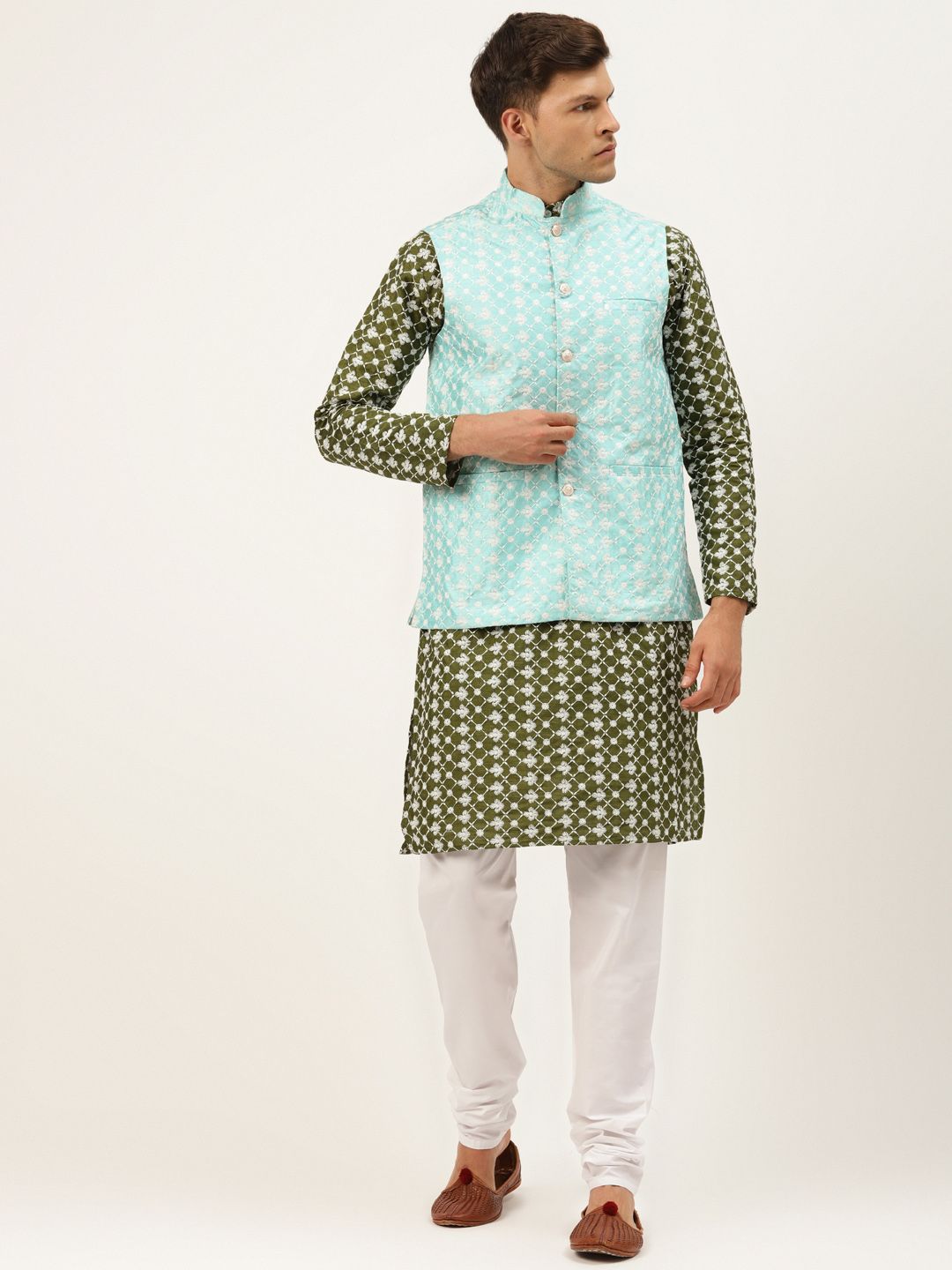 SOJANYA Men Green Ethnic Motifs Embroidered Thread Work Kurta with Churidar