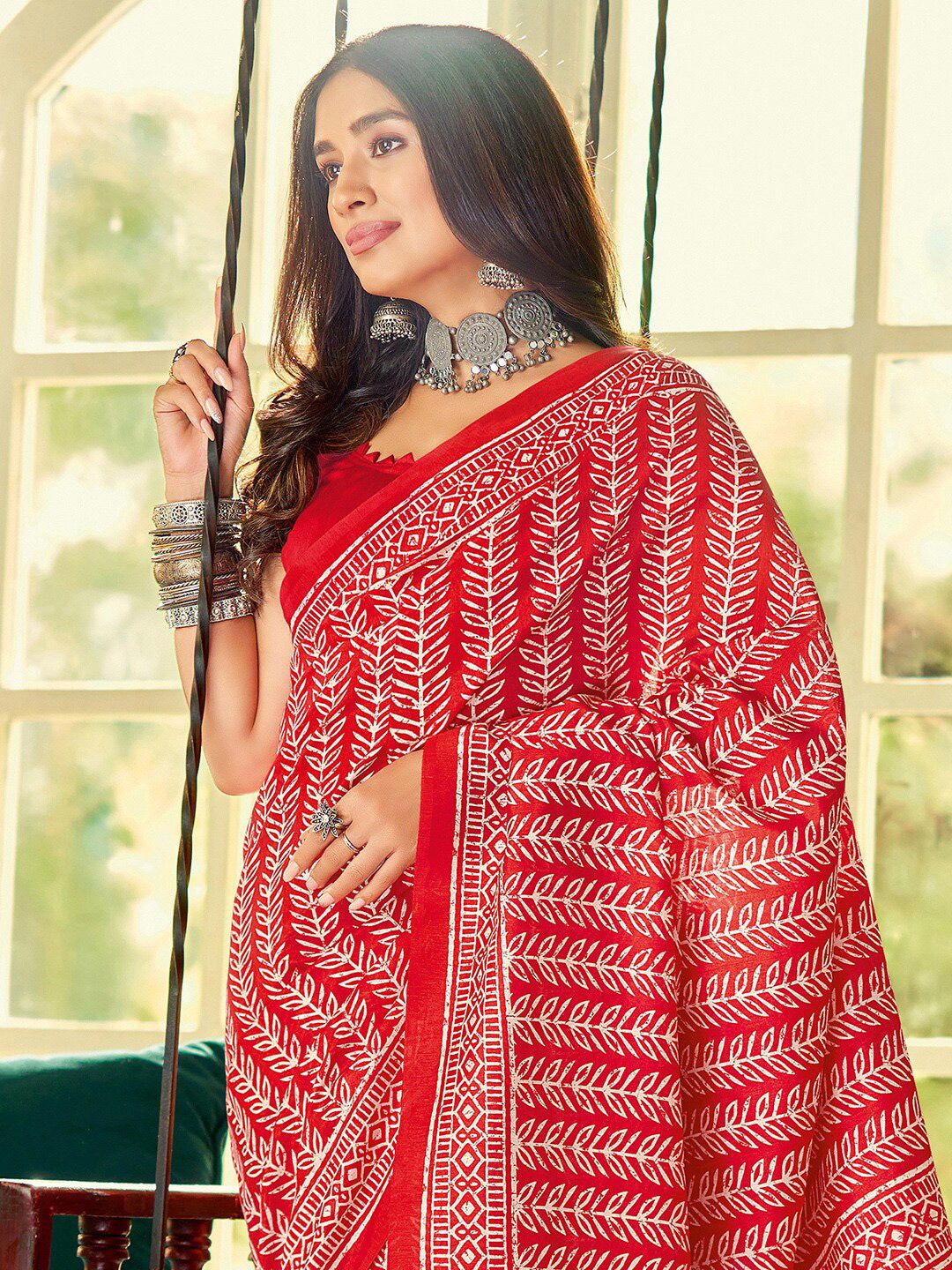 Saree mall Red & White Ethnic Motifs Dabu Sarees