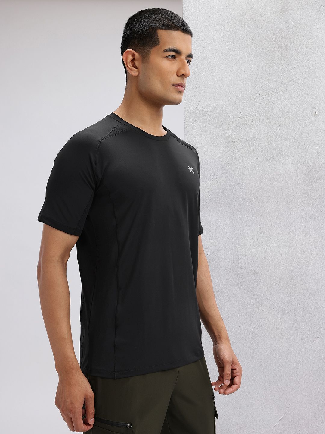 HRX by Hrithik Roshan Men Mesh Detail Training T-shirt