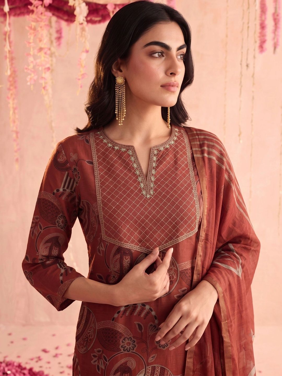 Motif Etnik Wanita Mamicha Bercetak Benang Biasa Kurta Kerja dengan Seluar & Dengan Dupatta