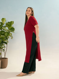 SASSAFRAS Curve Women Solid Ribbed Maxi Longline Top
