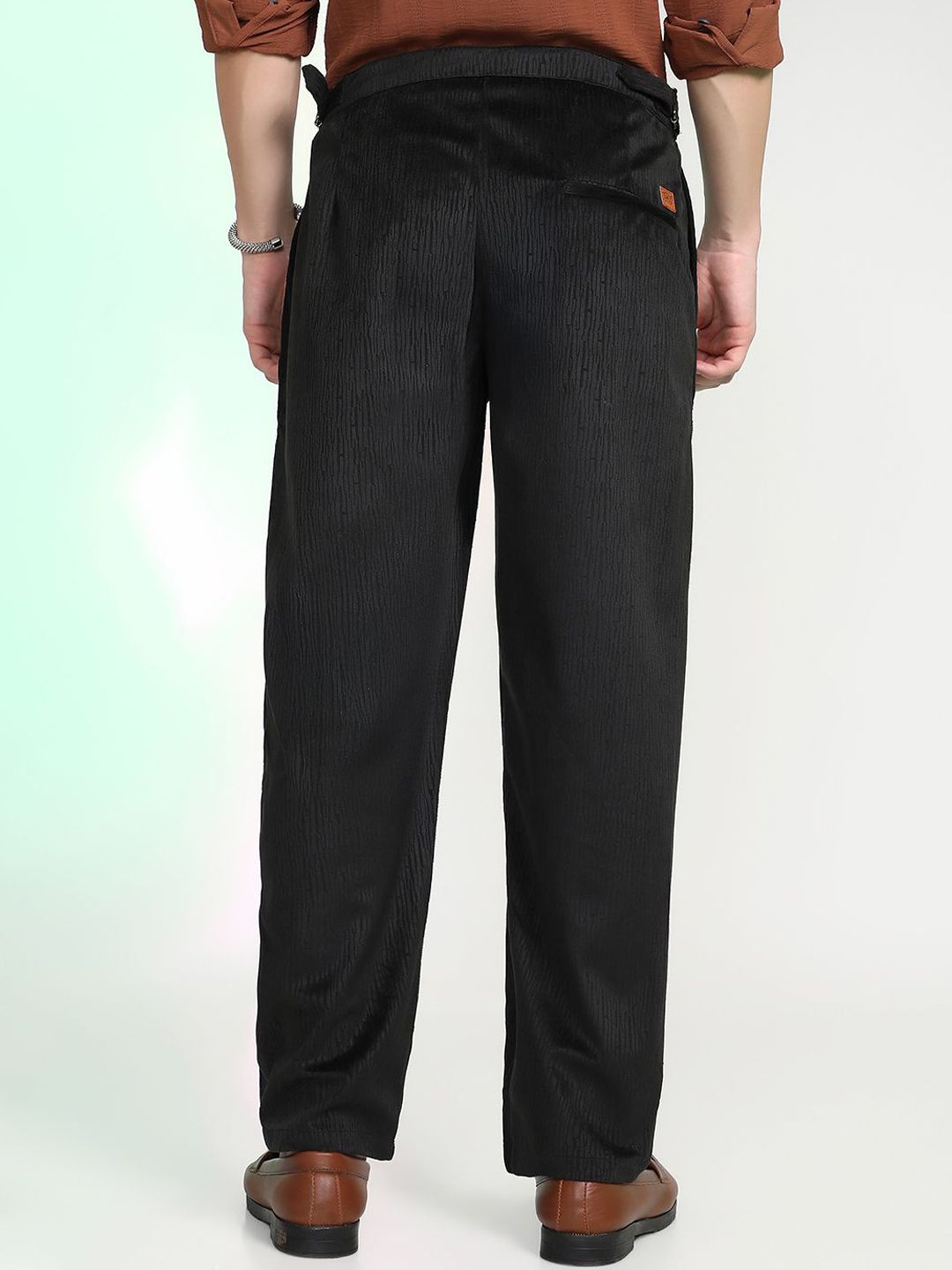 Campus Sutra Men Comfort Regular Trousers