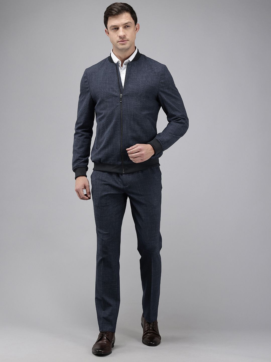 Park Avenue Diri Reka Bentuk Neo Fit 2 Piece Formal