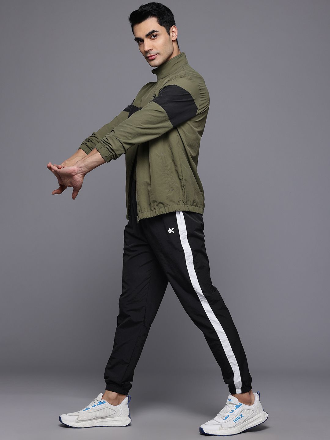 HRX by Hrithik Roshan Rapid Dry Mock Collar Running Tracksuit