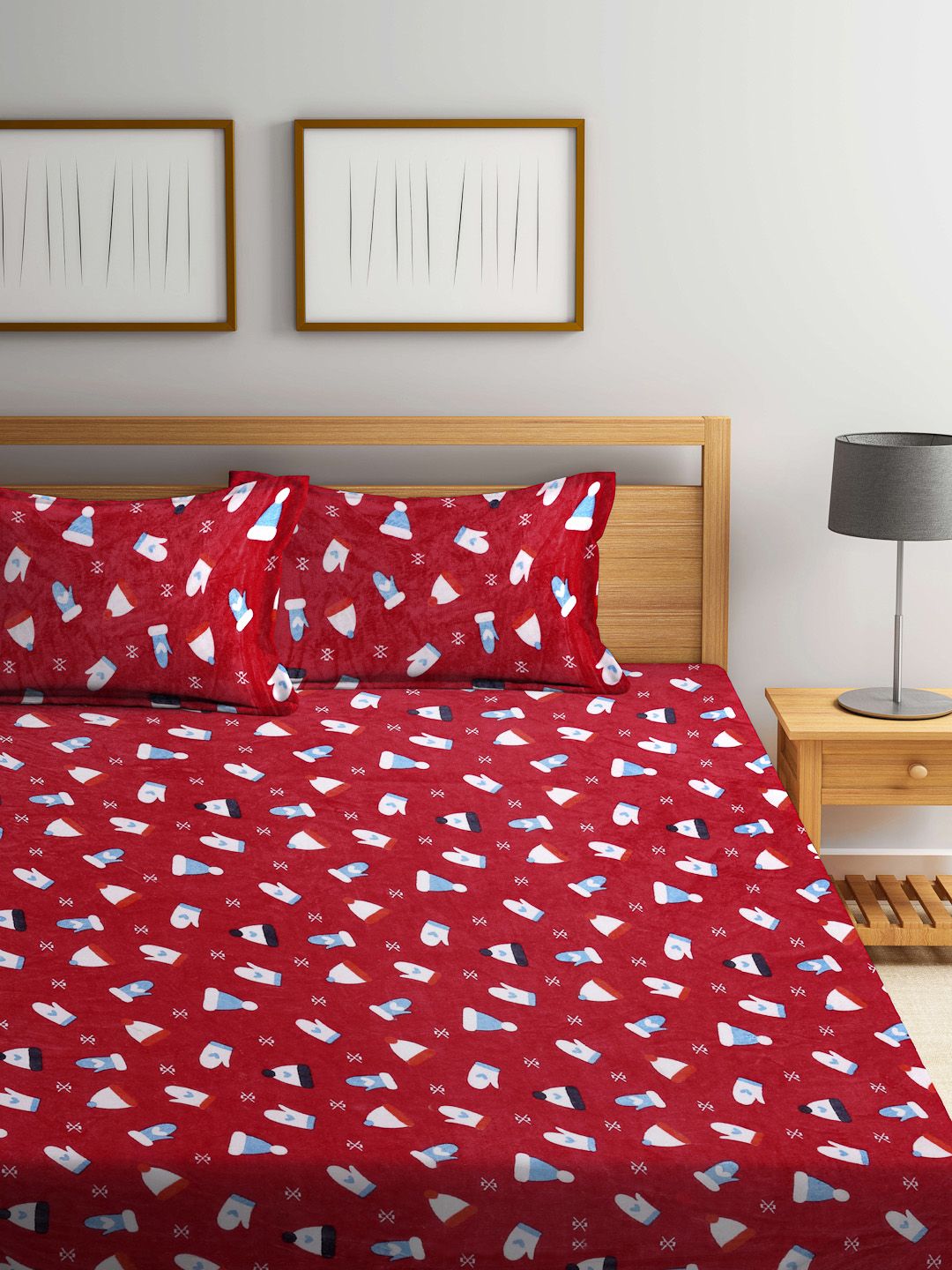 KLOTTHE Red Conversational Wool 300 TC Fitted King Fine Bedsheet with 2 Pillow Covers-250 x 225 cm