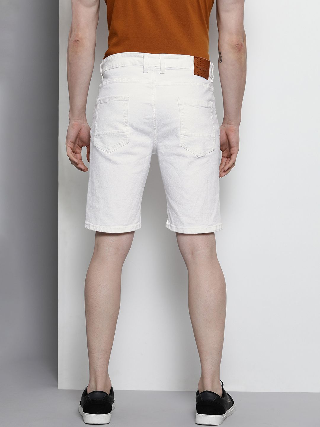 The Indian Garage Co Men White Slim Fit Regular Shorts