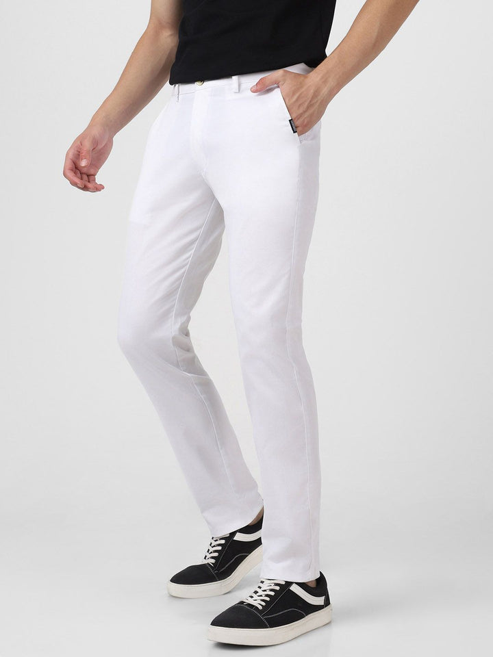 Urbano Fashion Men White Slim Fit Easy Wash Trousers
