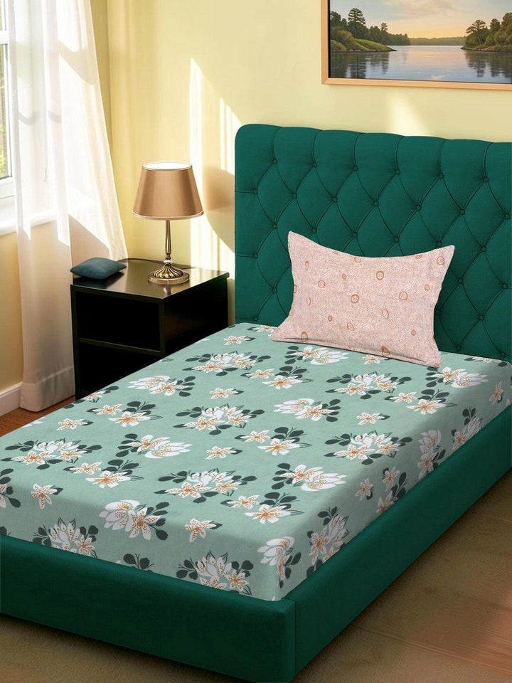 Moda Rapido X KLOTTHE Green & White Floral 120 TC Single Bedsheet with 1 Pillow Covers
