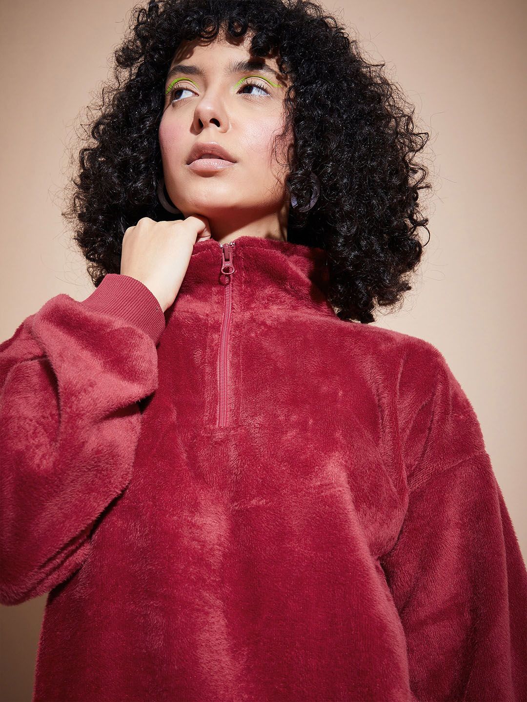 SASSAFRAS BASICS High Collar Long Sleeves Oversized Fleece Pullover Sweatshirt