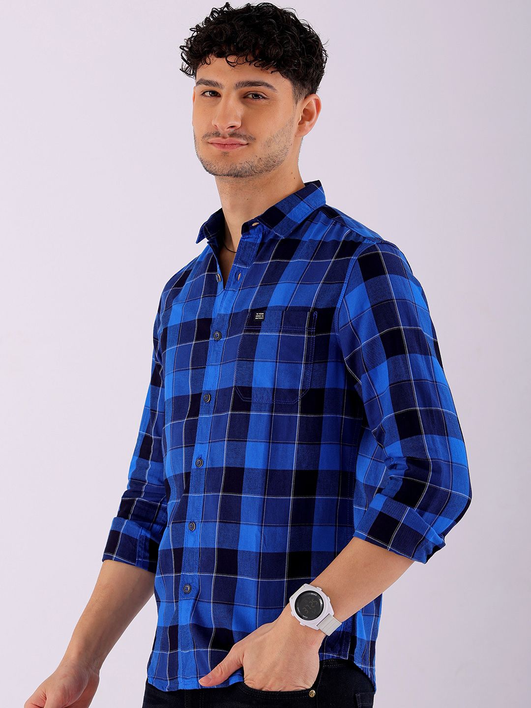 The Indian Garage Co Men Blue Slim Fit Checked Casual Shirt