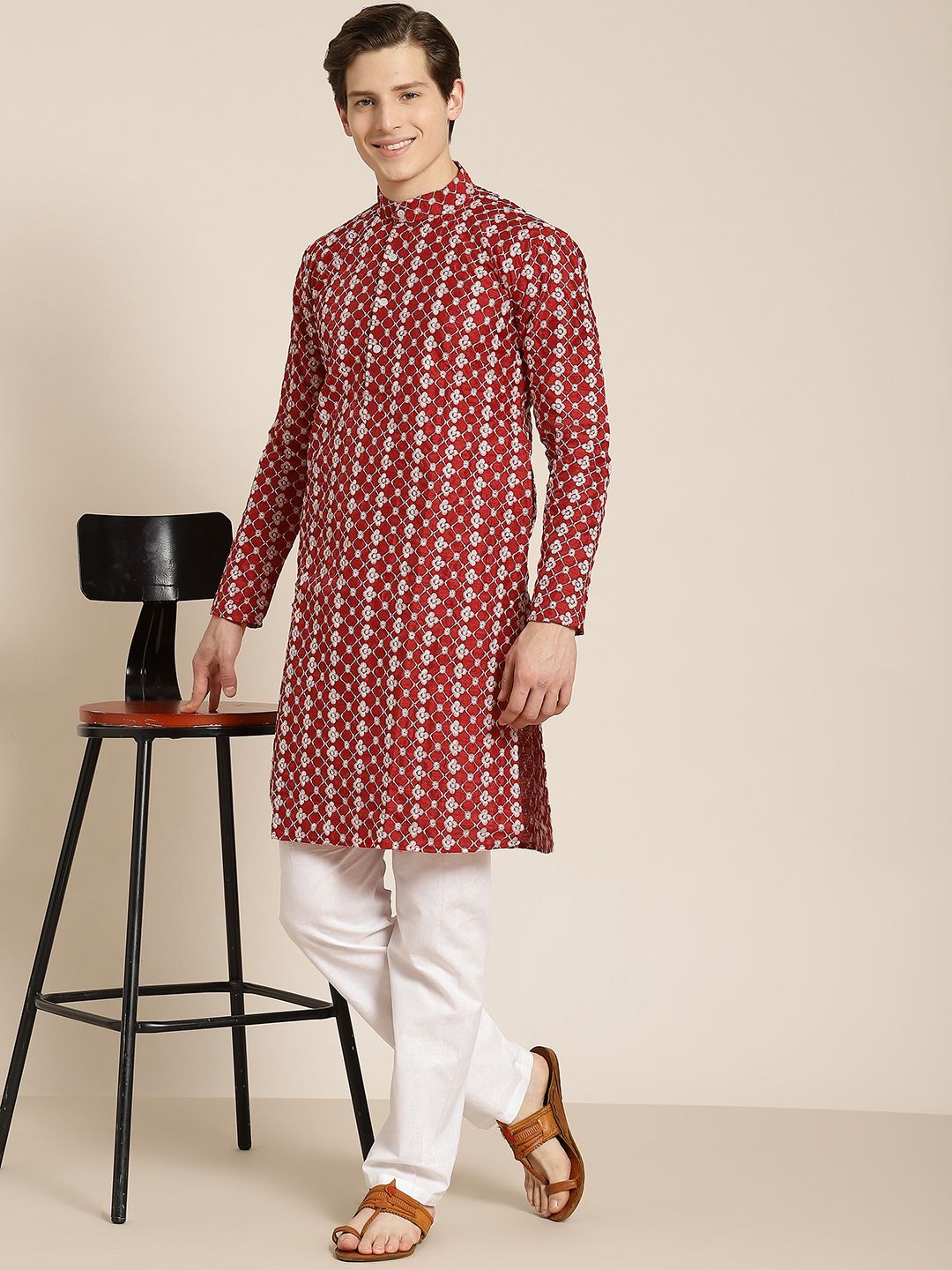 SOJANYA Lelaki Maroon & White Motif Etnik Bersulam Kurta