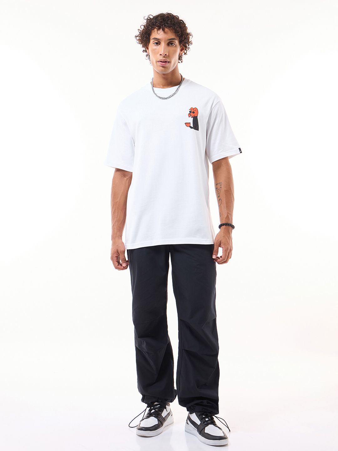 Bewakoof Graphic Printed Round Neck Pure Cotton Oversized T-shirt