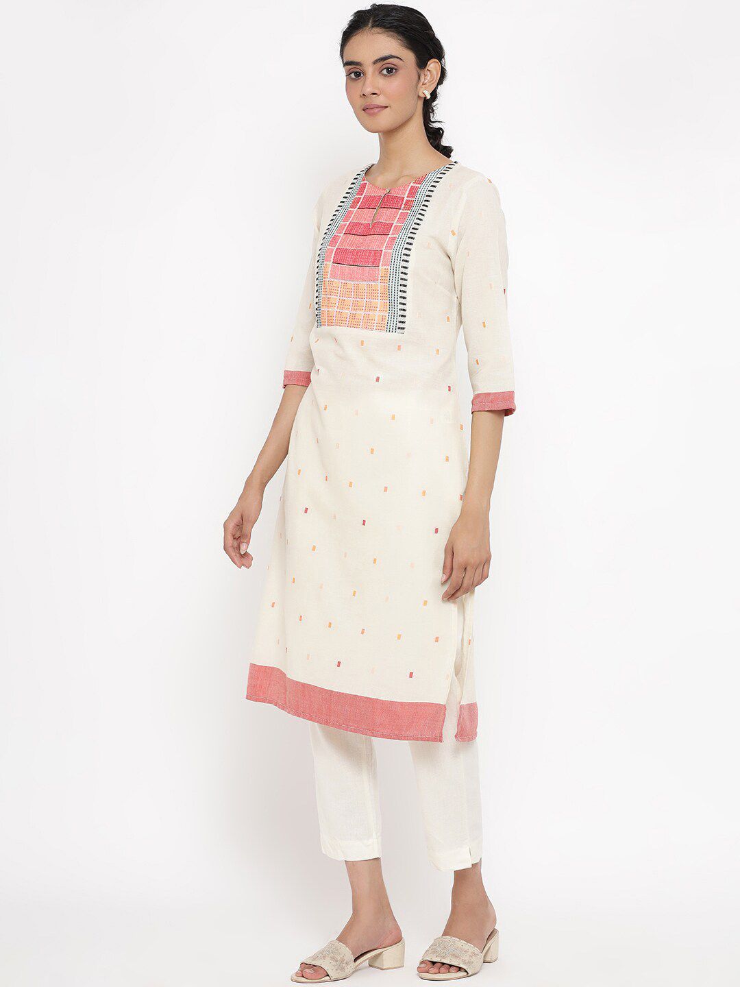 W Women White & Red Woven Design Keyhole Neck Straight Kurta