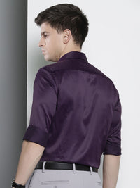 The Indian Garage Co Men Solid Slim Fit Opaque Formal Shirt