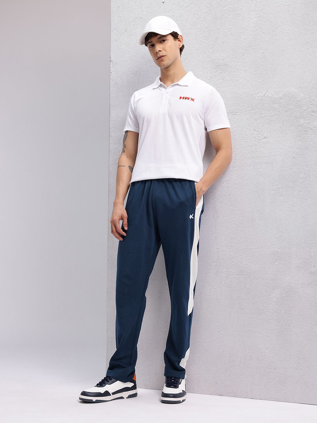 HRX by Hrithik Roshan Men Contrast Side Panel Lifestyle Track Pants