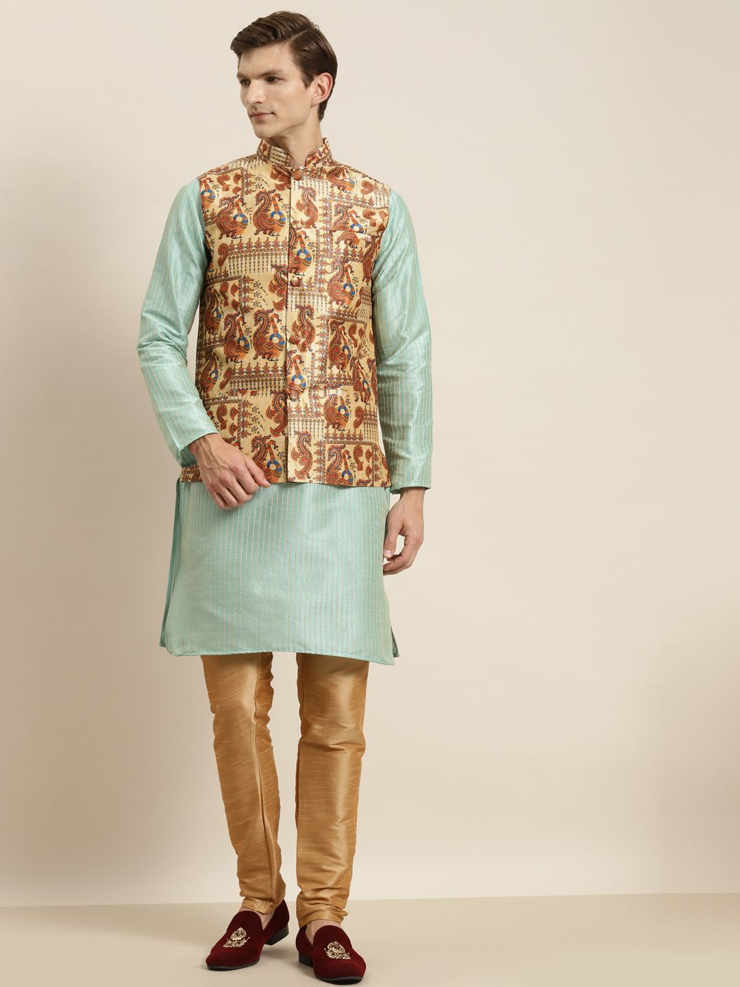 SOJANYA Men Sea Green Striped Kurta with Churidar & Nehru Jacket