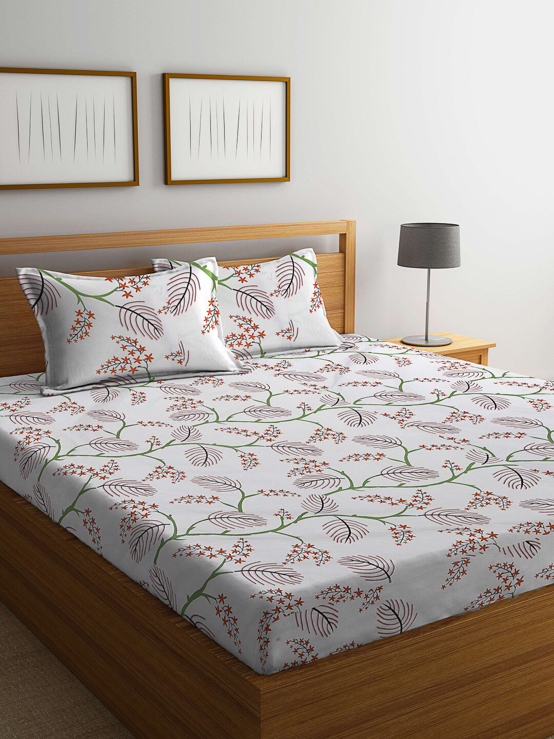 KLOTTHE White & Brown Printed 300 TC Fitted Double Bed Bedsheet With 2 Pillow Covers