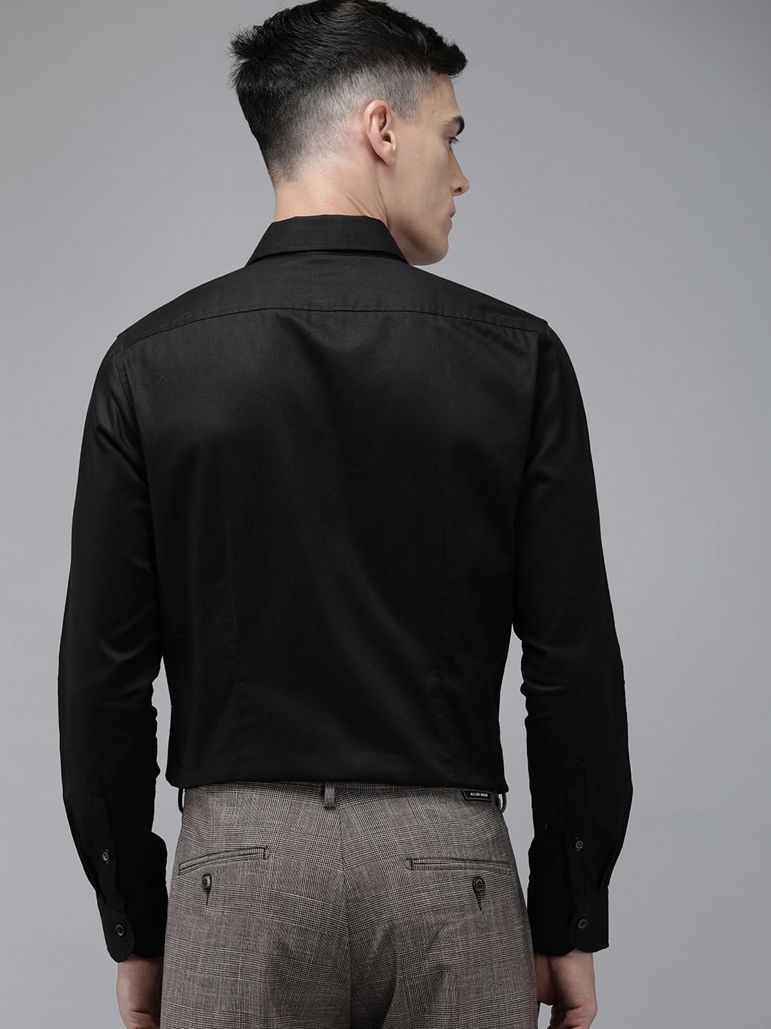 THE BEAR HOUSE Men Slim Fit Formal Shirt