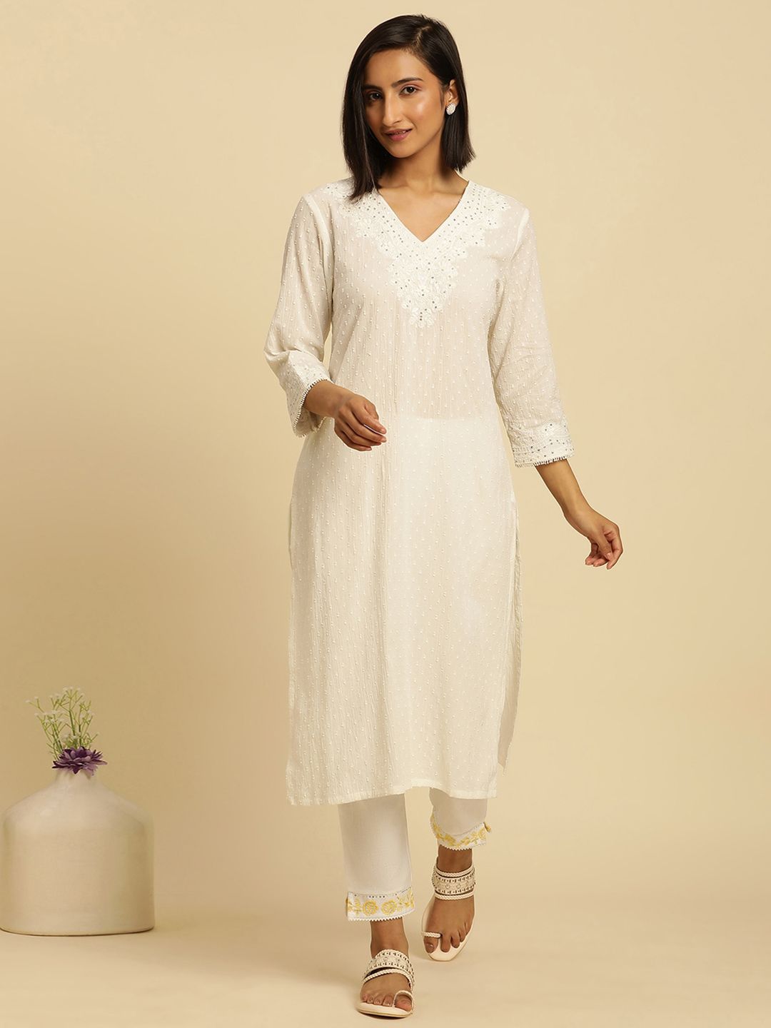 W Women White Straight Fit Cropped Ethnic Trouser
