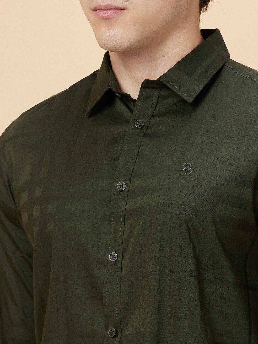 Being Human Checked Spread Collar Slim Fit Opaque Cotton Casual Shirt