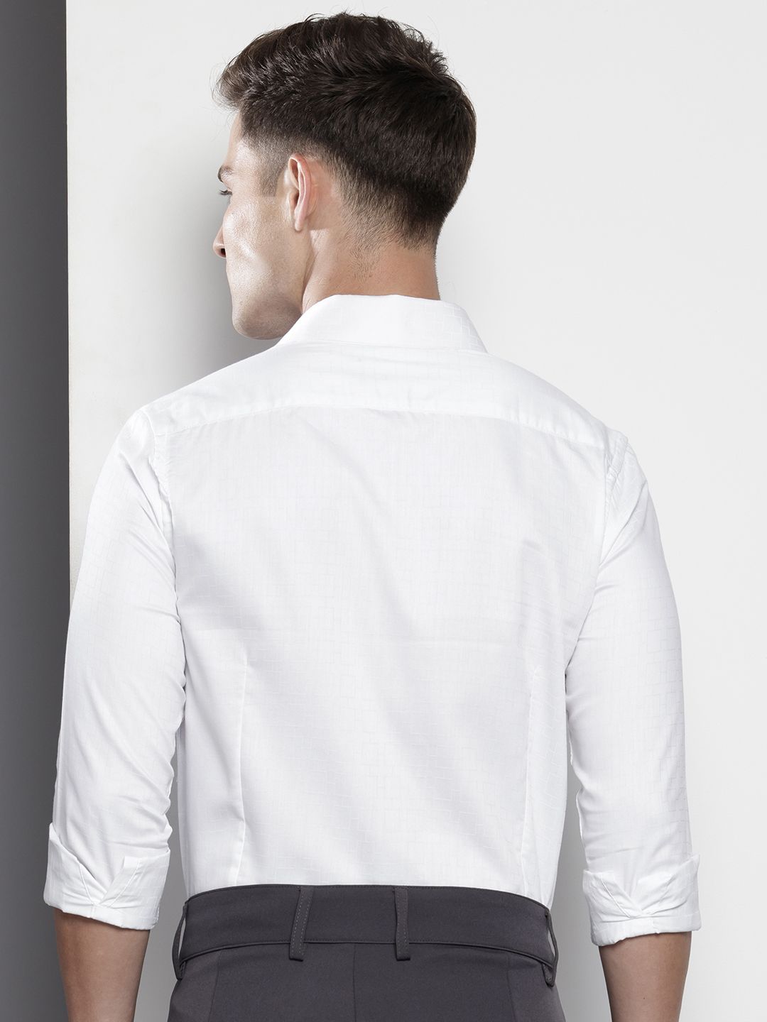 The Indian Garage Co. X Luxe Slim Fit Self Checked Formal Shirt