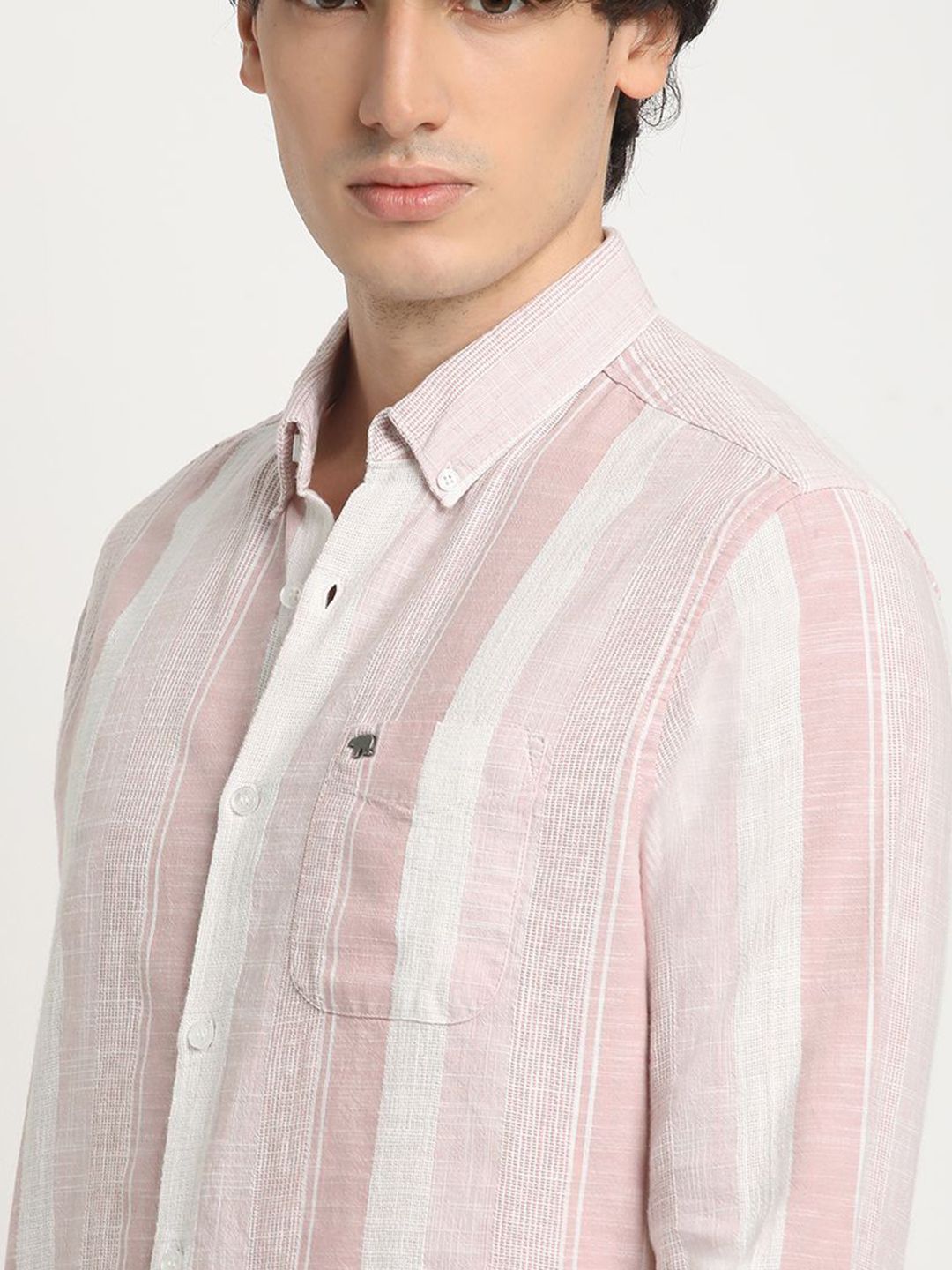 THE BEAR HOUSE Men Striped Slim Fit Casual Shirt with Button-Down Collar and Long Sleeves