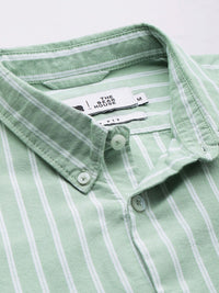 THE BEAR HOUSE Men Green Pure Cotton Slim Fit Striped Casual Shirt