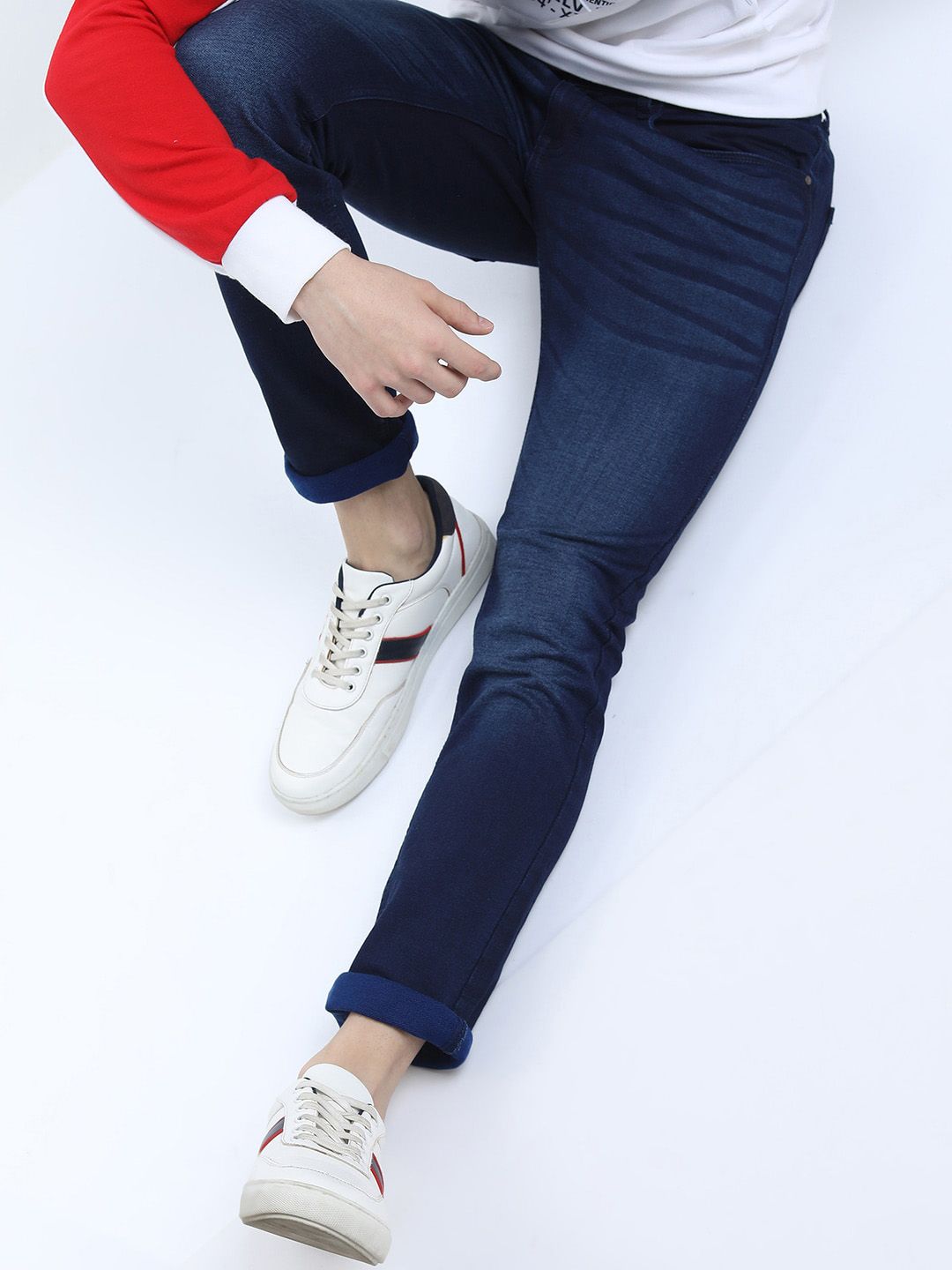 LOCOMOTIVE Men Blue Slim Fit Clean Look Light Fade Stretchable Jeans