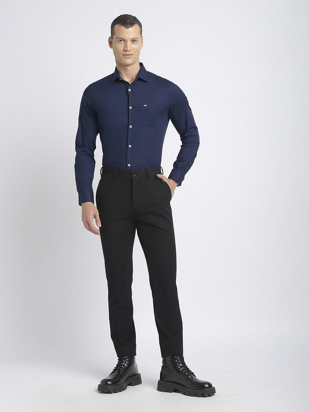 THE BEAR HOUSE Spread Collar Slim Fit Formal Shirt