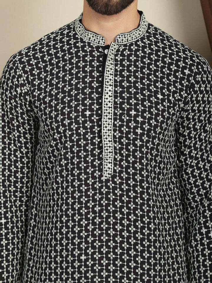 Anouk Geometric Printed Mandarin Collar Lengan Panjang Cotton Kurta