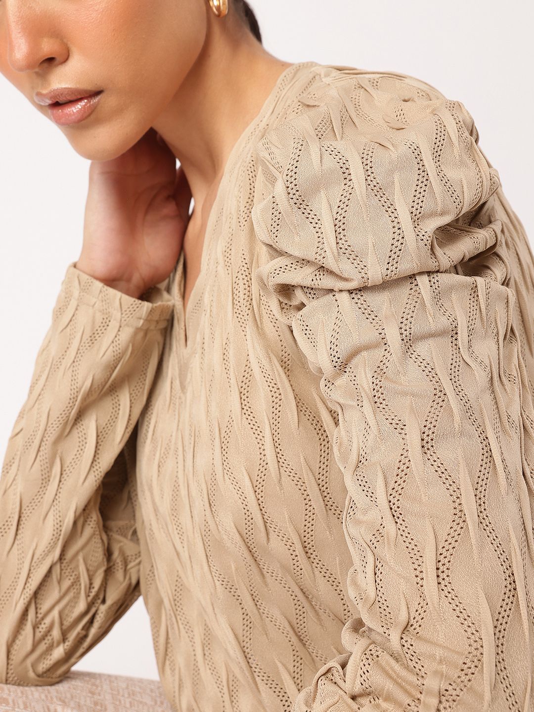 Atasan Bertekstur Terbuka-Knit Ruko DressBerry Gaya K