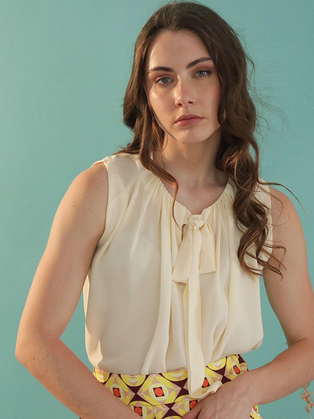 RAREISM Tie-Up Neck Top