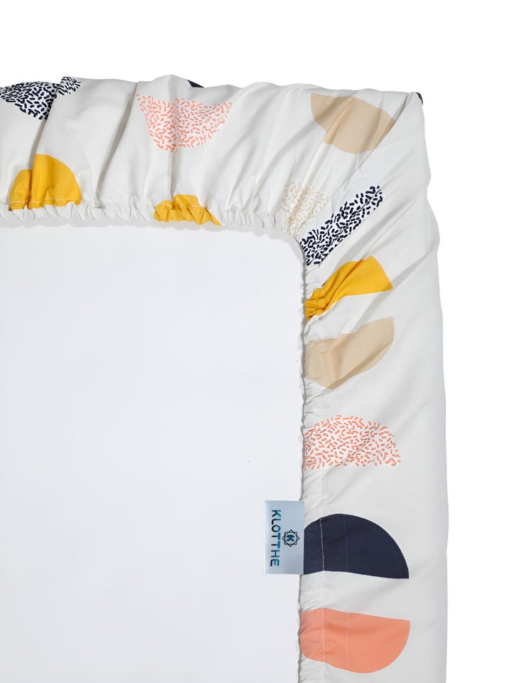 KLOTTHE White Geometric Cotton Breathable 300 TC Fitted King Cadar Tempat Tidur Halus dengan 2 Sarung Bantal-98 x 89 inci