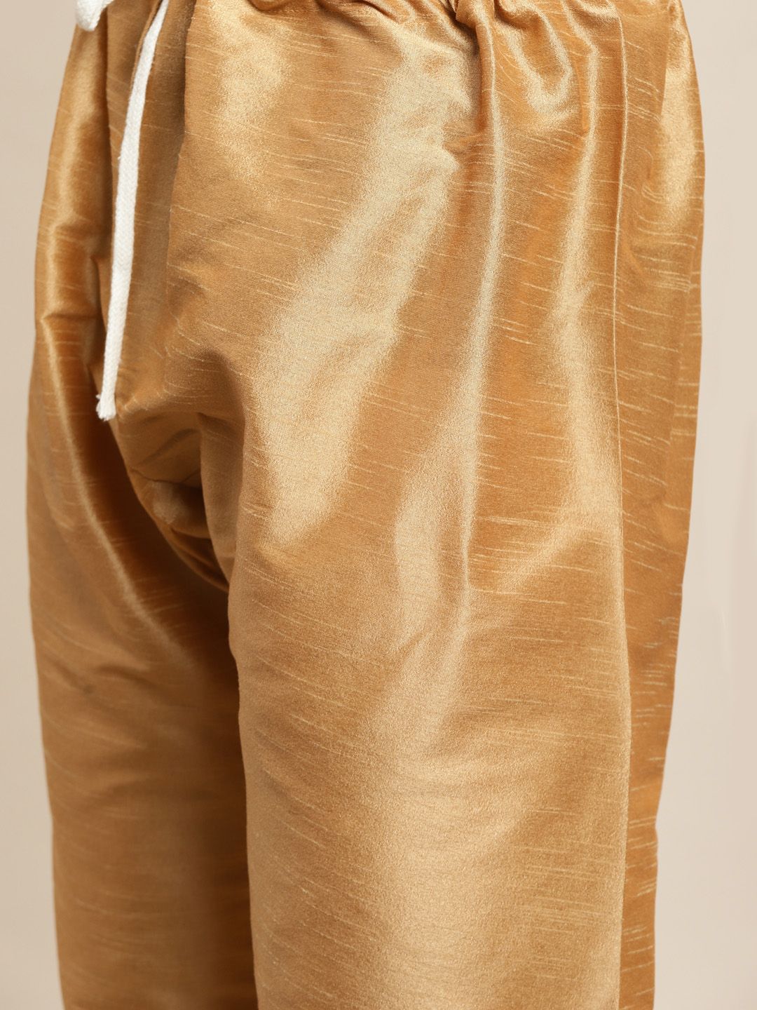 SOJANYA Kurta Emas & Merah Lelaki dengan Jaket Churidar & Nehru