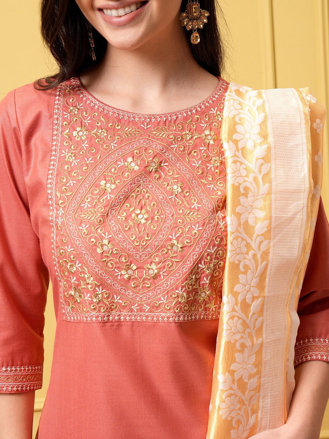 Vishudh Women Floral Embroidered Regular Kurta with Palazzos & With Dupatta