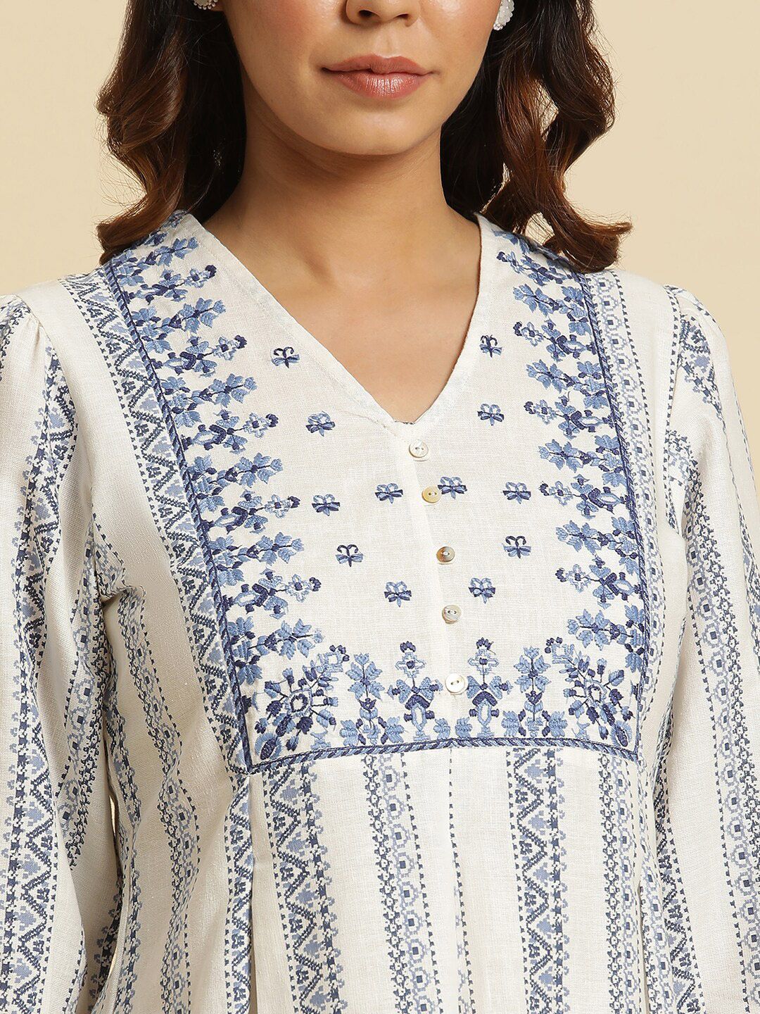W White Geometric Printed V-Neck Cotton A-Line Longline Top