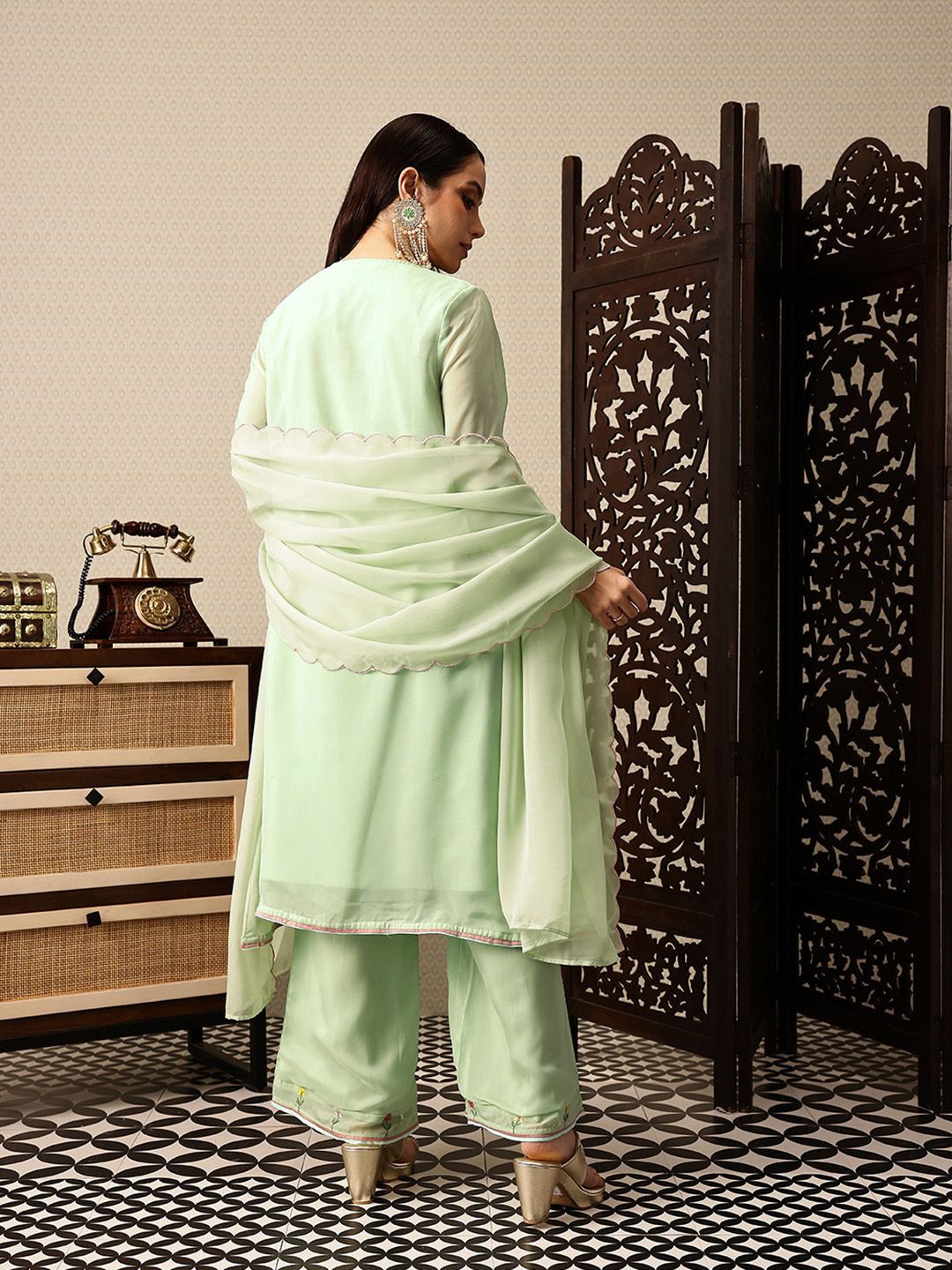 House of Pataudi Floral Embroidered Jashn Kurta with Palazzos & Dupatta